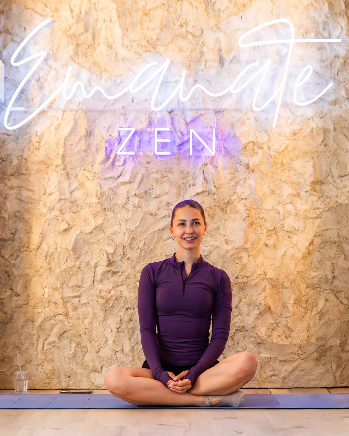 Neón Emanate Zen — realizácia Neonworld