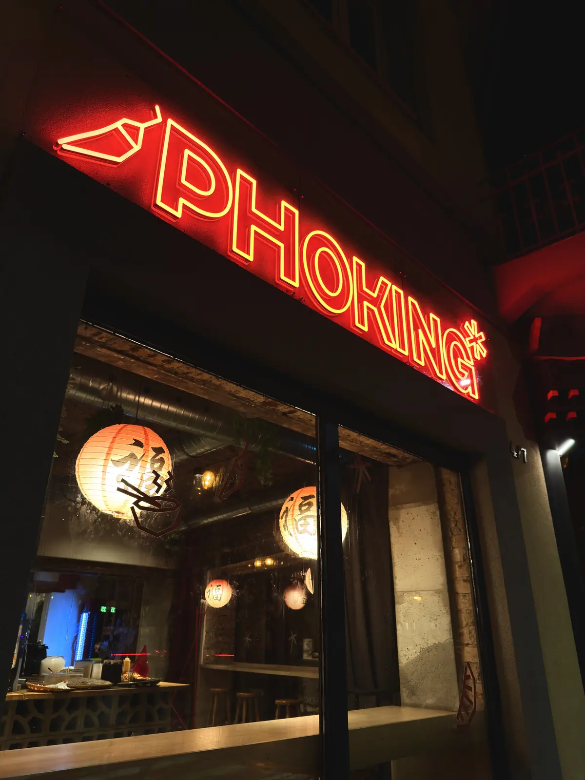 Neón Phoking Good — 2 — realizácia Neonworld
