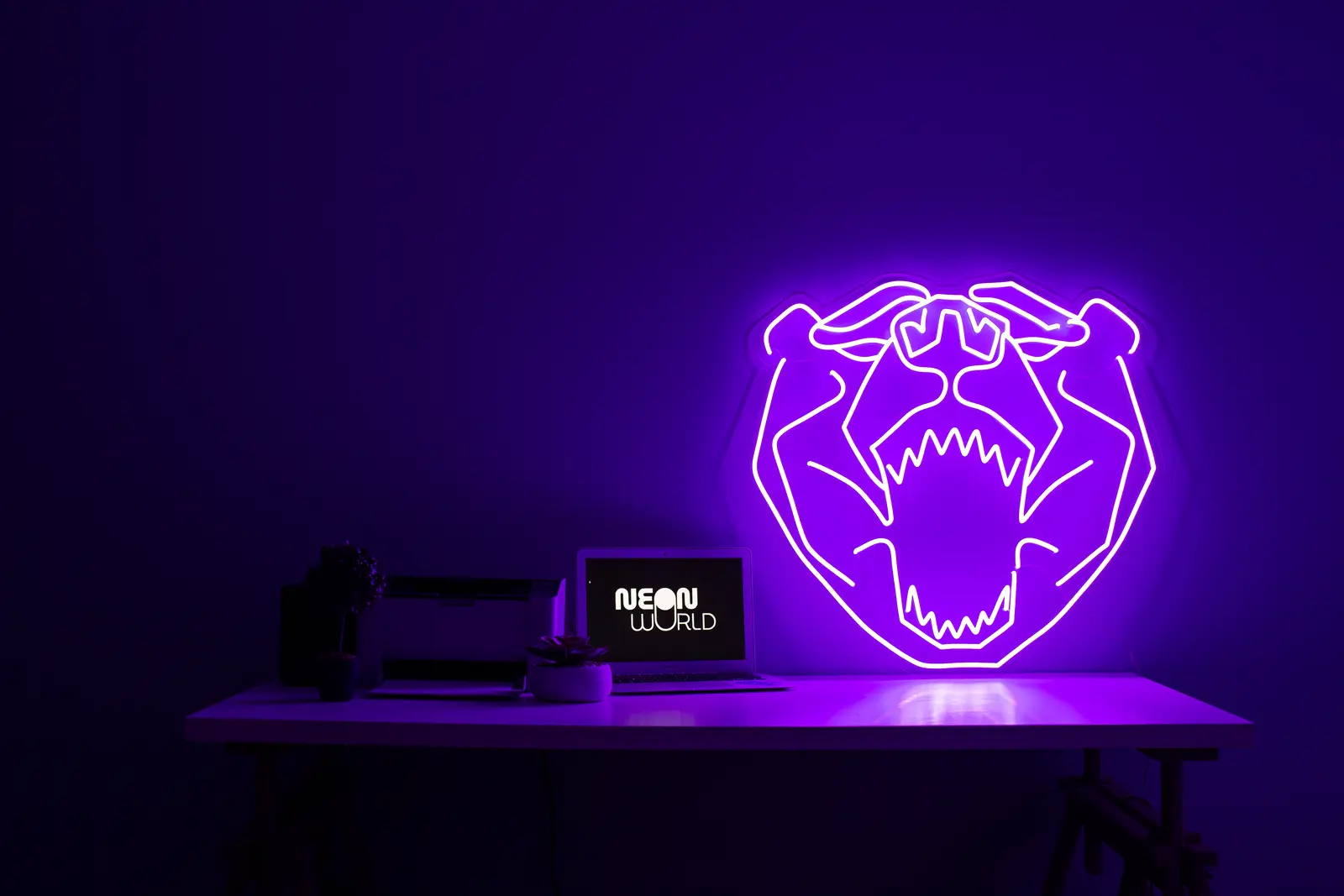Neónový tiger — realizácia Neonworld