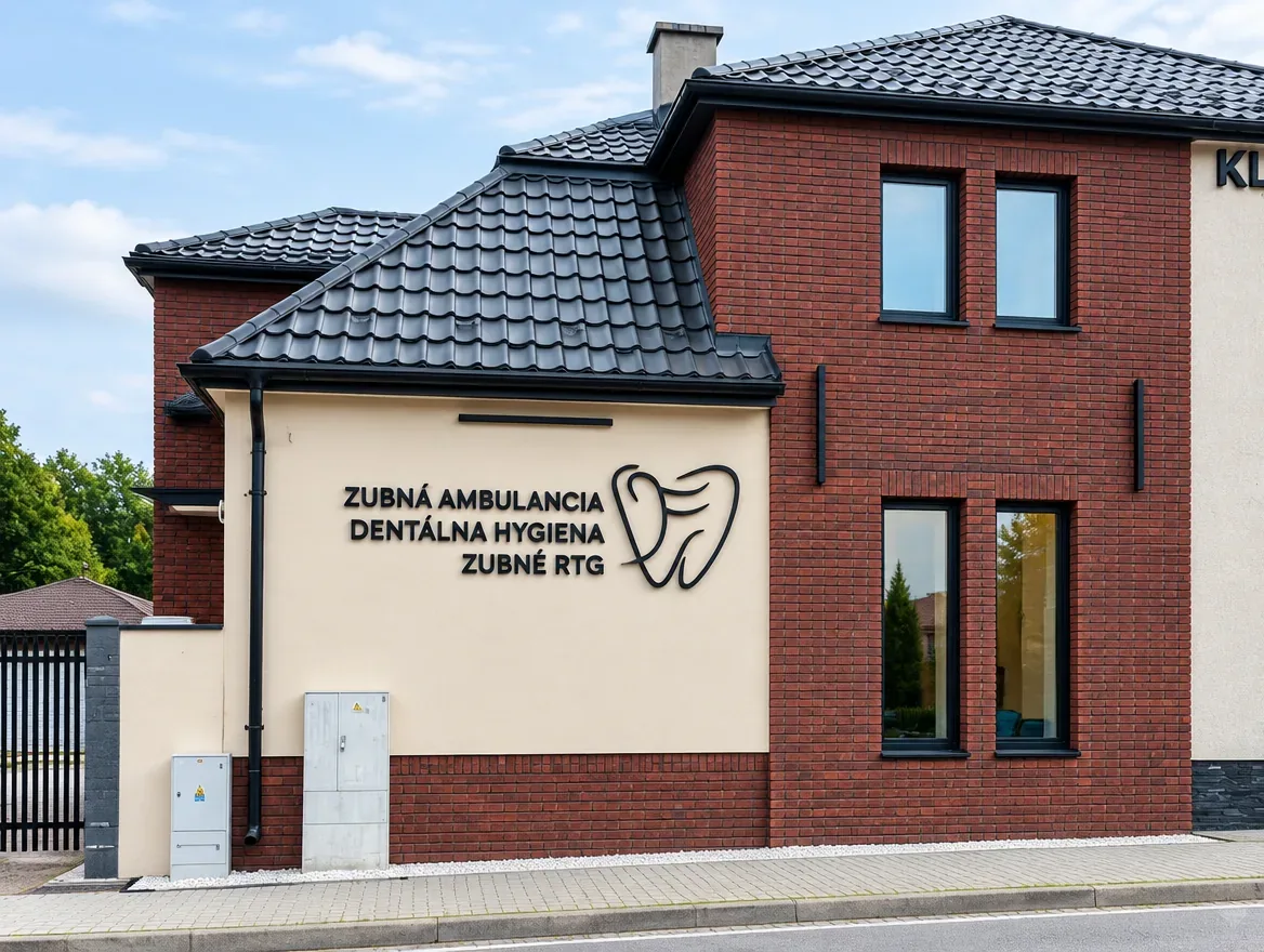 Čierne 3D písmená a logo zuba na fasáde zubnej ambulancie — realizácia Neonworld